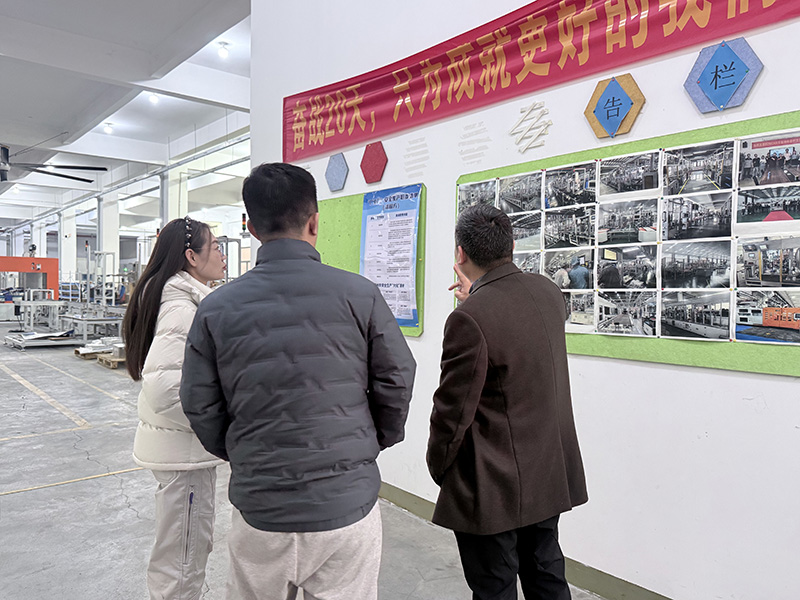 紐托克公司考察團先后走訪母公司貝亞與全資子公司班魯尼特工業，開展專項考察交流